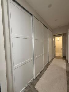 Modern Apartment, Untouched & Ready to Stay