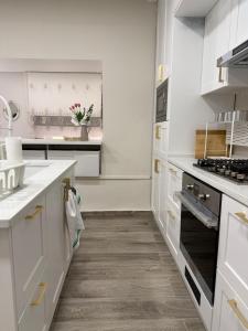 Modern Apartment, Untouched & Ready to Stay
