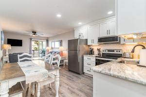 A Place at The Beach 9560 1J