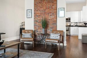 Derby & Bourbon Trail Homebase W Private Backyard