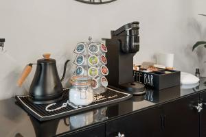 Derby & Bourbon Trail Homebase W Private Backyard