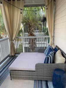 Coastal Cottage Near Beach with Pool and Hot Tub Access