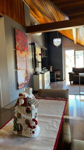 Cobertura ampla 3 suítes a 2 quadras da R Coberta