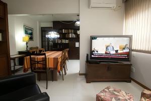 Ata304| Apartamento com Sala Ampliada no Leblon