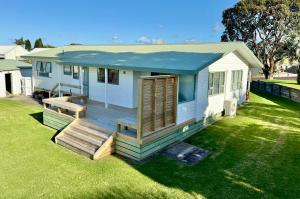 Waihi Getaway - Waihi Beach Holiday Home