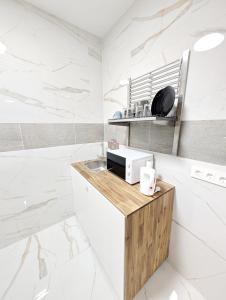 Comfortable Apartment in Lanstrasse Area BR1