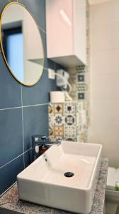 Citadel 2 - Powered By NEO - Free Parking