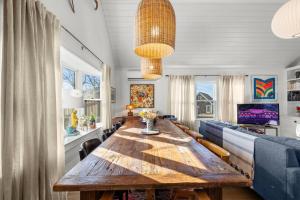 West End Haven w Modern Kitchen + Private Yard