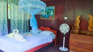 Jacamar Lodge Expeditions