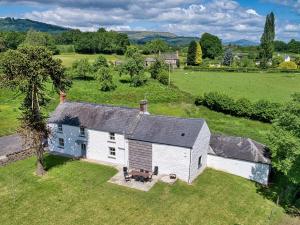 3 Bed in Llanover 91240