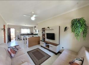 Apartamento próximo a praia no centrinho do ingleses