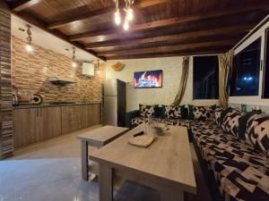 Furnished apartments in front 5