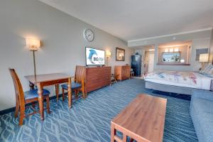 New, Indoor Water Park, Oceanfront,King, Low Floor