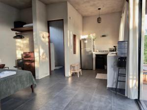 Quiet Oceanside Casita Private Kitchen & Bath