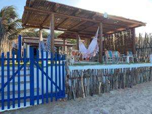 Casas do Ton na Praia da Redonda 01