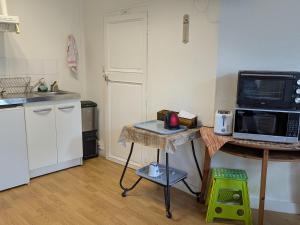 Séjour nature proche Orléans avec animaux et étang - FR-1-590-560