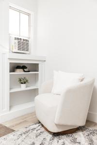 Peaceful 2BD Home in WeHo