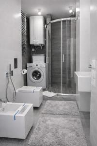 Stylish Riverside Apartments in Riviera Complex