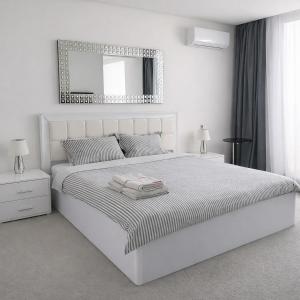 Stylish Riverside Apartments in Riviera Complex