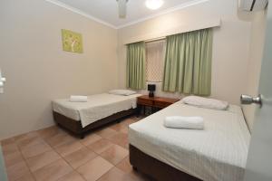 Tradewinds McLeod Holiday Apartments