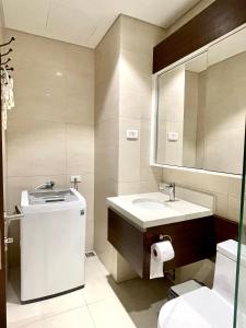 Top Floor Studio Non-Resort Unit Tambuli Tower D