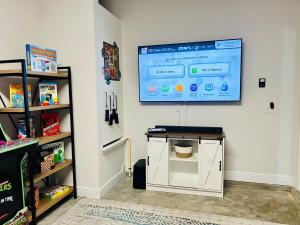 Close to beach, Pier Park, Game Room Theater Room