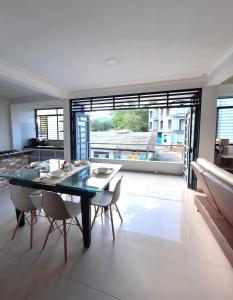 Nuevo y Confortable Apartamento