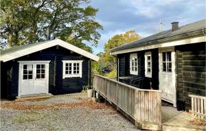 Cozy Log Cabin With A Panoramic View