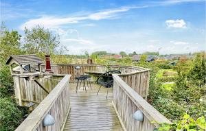 Cozy Log Cabin With A Panoramic View