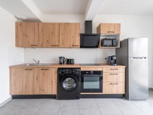 Appartement moderne à 50m de locéan, pour 4, avec parking à Mimizan Plage - FR-1-50-154