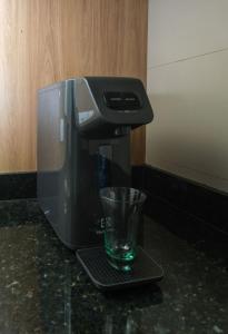 Studio moderno com cara de casa