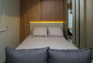 Studio moderno com cara de casa