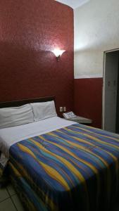 El Pino - Hotel Economico Guadalajara