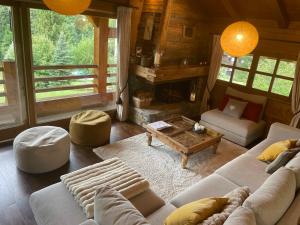Chalet Grand Standing à Megève - 5 min des Pistes, 5 Chambres, 10 Pers. - FR-1-432-95