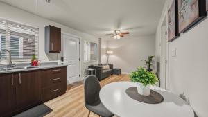 Parkdale Suites