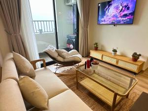 Cozy 3BR Family Apartment w Balcony near Sapa Church