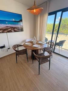 New apartment near the beach and the airport