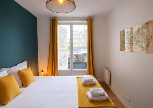 White House - THE SUNNY avec TERRASSE et PARKING privé - 20 min CENTRE