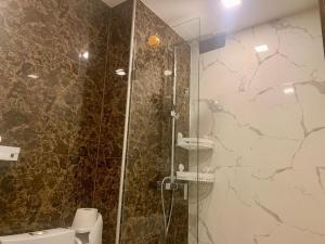 E01 Arcadia Beach Boutique 2-Bedroom Apartment, Big TV, Netflix, Washer & Dryer