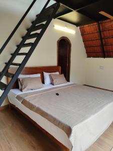 Arundekar Cottage in 3 minute walk Beach