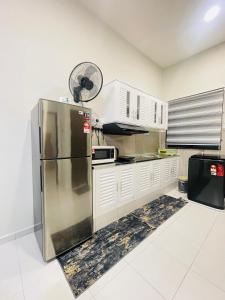 Cinta Alora Homestay l For Malay Only