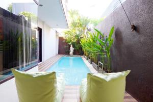 6 Bedrooms Villa with Private Pool - Twin Villa Pengiyasan
