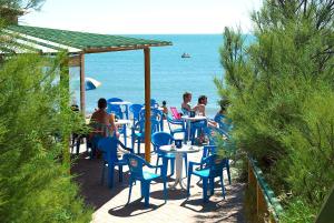 Happy Camp Mobile Homes in Camping Village Rosapineta