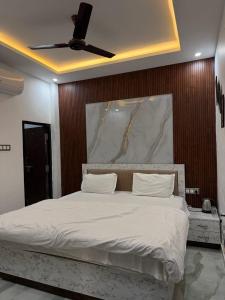 sappire the ganga view hotel