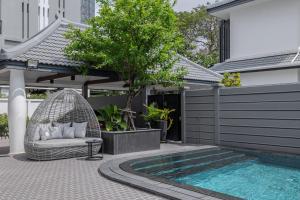 Thong Lo Luxury Pool Villa In Center Of Bangkok