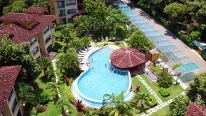 The Oaks Tamarindo Pool Front Condominiums fast wifi - 阿维拉纳海滩