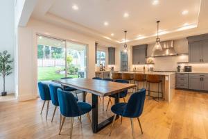 Bellevue Dream w Spacious 6BR Luxury Home