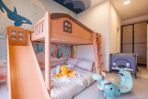 Whale come to Dino & Friends Room Toys Galore OKR