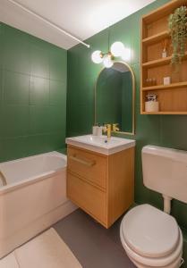 Elegant 2BR Apartment in Chic Area