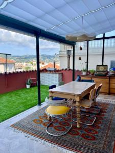 Terrasse des artistes - Appartement 2 pièces avec pergola